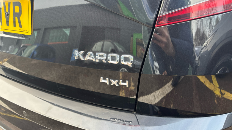 Skoda Karoq 1.5 TSI Sport Line 4x4 5dr DSG Petrol Estate